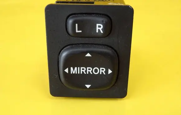 Toyota Yaris Wing mirror switch 183574 769746F
