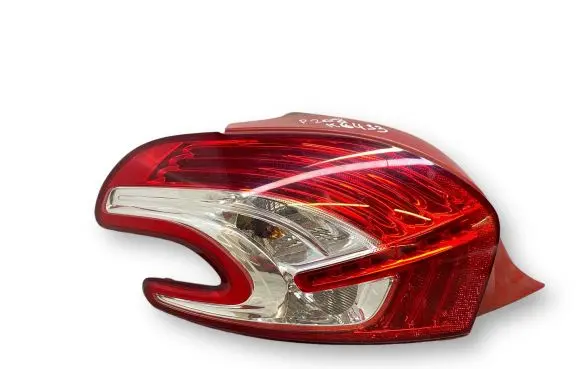 Peugeot 208 Rear/tail lights 9672628280