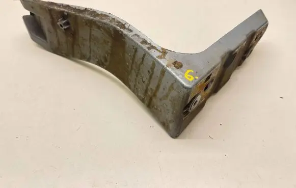 Audi A4 S4 B6 8E 8H Front bumper mounting bracket 8E0821137
