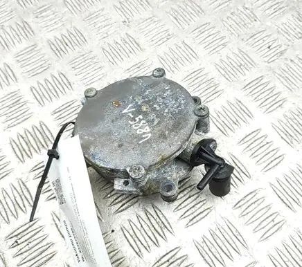 Volkswagen Touareg III Vacuum pump 06M145100Q