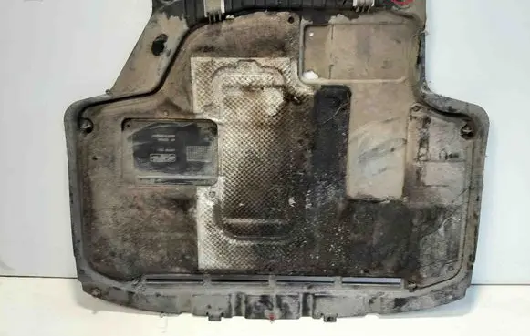 Ford Fiesta Engine splash shield/under tray 8A616M001BB