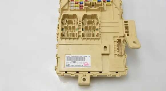 KIA Ceed Fuse module 91950J7640