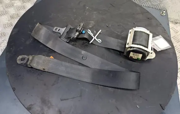 Ford Grand C-MAX Front seatbelt