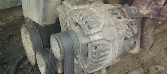 Seat Ibiza II (6k) Generator/alternator 037903025M