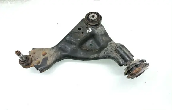 Mercedes-Benz Vito Viano W447 Front lower control arm/wishbone