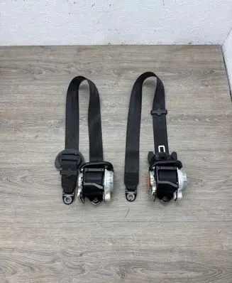 Audi A3 S3 8V Set of seat belts 8V5857705E 8V5857706E 0589P1000220