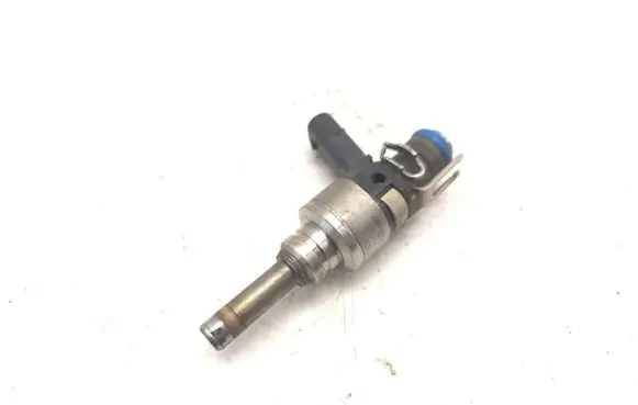 KIA Optima Fuel injector 353102G720