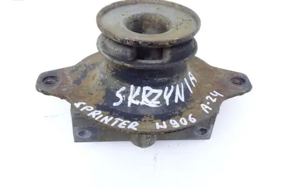 Mercedes-Benz Sprinter W906 Gearbox mount A9062420013