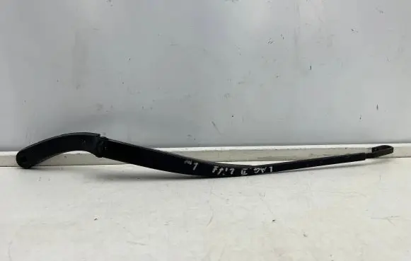 Renault Laguna II Front wiper blade arm 80004996