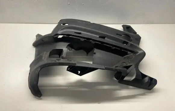 BMW 2 F46 Front bumper mounting bracket 7301548 7376982 19593510