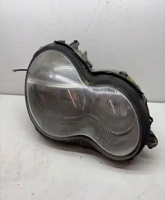 Mercedes-Benz C W203 Headlight/headlamp A2038200261 0301166202