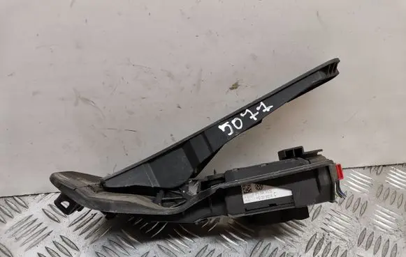 Volkswagen PASSAT B6 Accelerator throttle pedal 1K2721503M