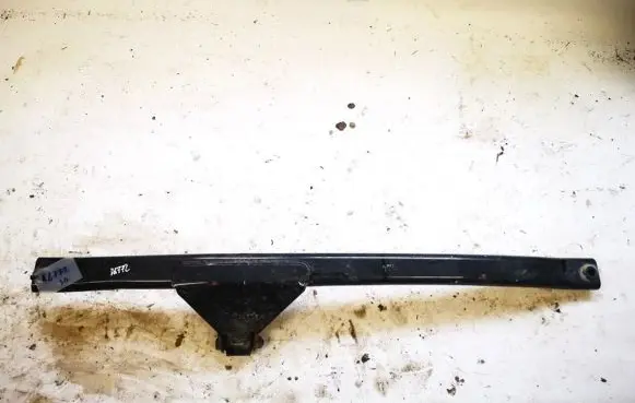 Volvo S80 Engine mount bracket