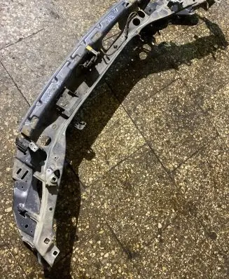 Volvo V50 Top upper radiator support slam panel 