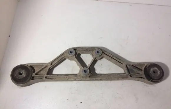 Audi A8 S8 D3 4E Rear differential/diff mount bracket 4E0599285