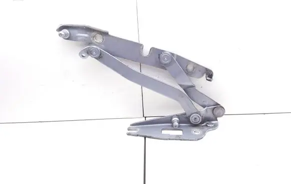 Audi A4 S4 B7 8E 8H Tailgate/trunk/boot hinge 8E5827302C