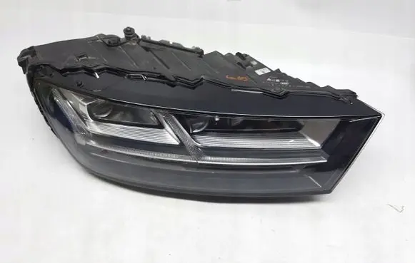 Audi Q7 4M Headlight/headlamp 4M0941036