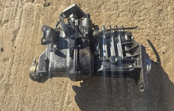 Mercedes-Benz C W202 Fuel injection high pressure pump 1425621328