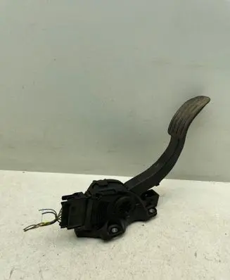 Volvo V70 Accelerator throttle pedal 31329057 C95YE02 6PV01083400