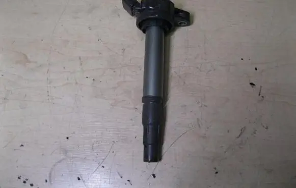 Toyota Avensis T270 High voltage ignition coil 9091902252 VD3315