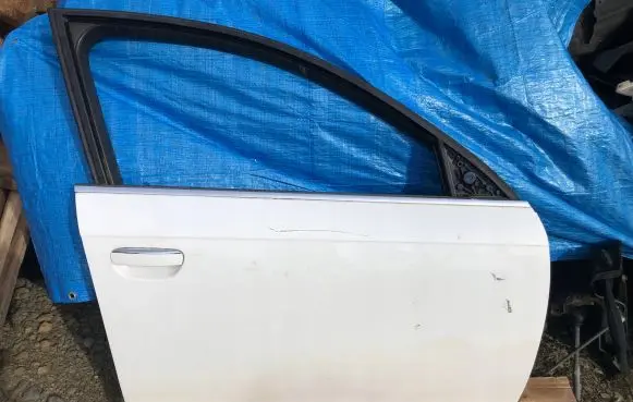 Audi A6 S6 C6 4F Front door