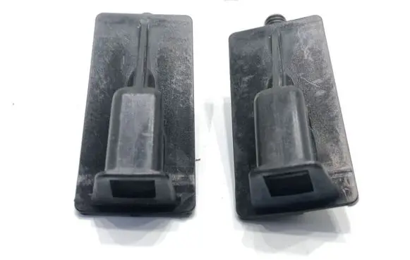 Ford Fiesta Windshield washer spray nozzle 