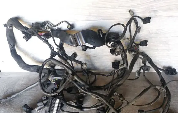 Mercedes-Benz R W251 Engine installation wiring loom A6421500956