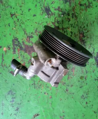 Opel Astra F Power steering pump