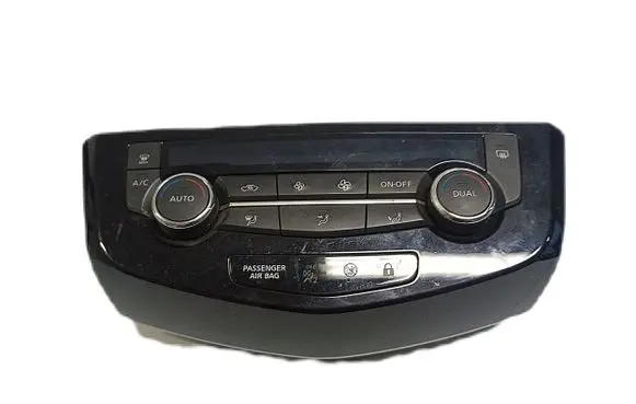 Nissan Qashqai Climate control unit 275004EA0A