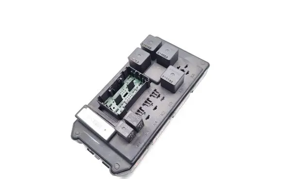 Jeep Commander Fuse module 56050593AB