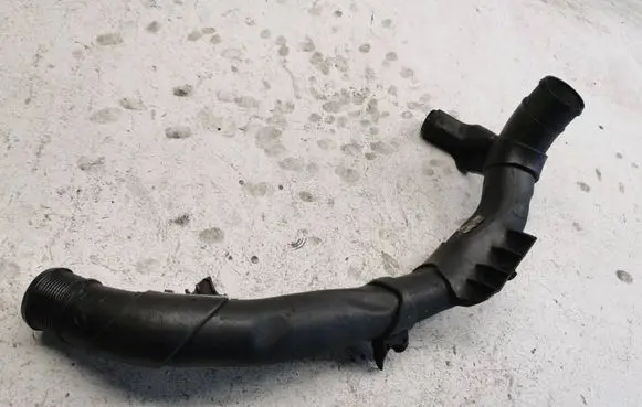 Volkswagen Golf VI Intercooler hose/pipe 1K0145840AA