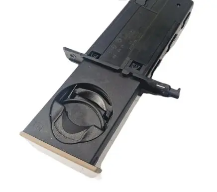 Cup holder front