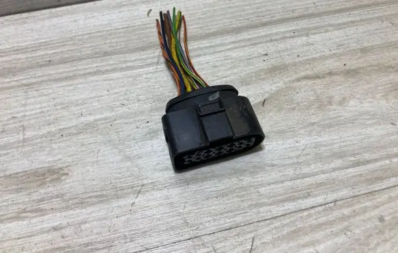 Porsche Cayenne (92A) Headlight/headlamp wiring loom/harness 3C0973737