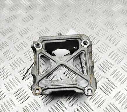 Jaguar XJ X350 Other engine bay part 7H2Q9346DB