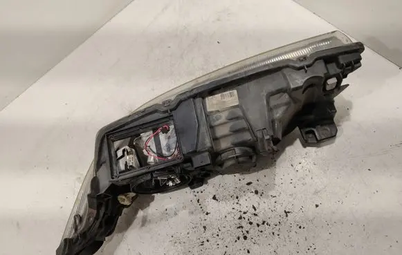Renault Laguna II Headlight/headlamp 8200163324