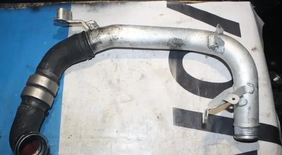 Volvo S60 Engine coolant pipe/hose 31370288