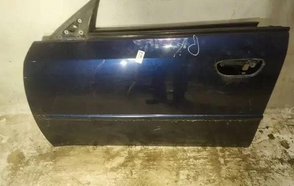 Subaru Legacy Front door melynos