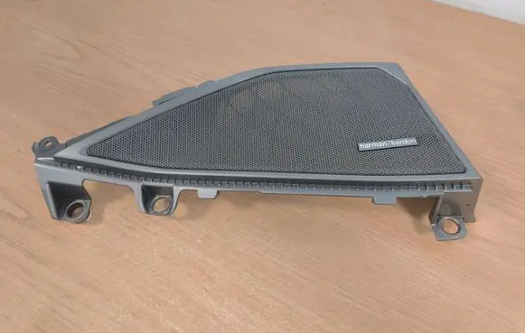 BMW 3 G20 G21 Rear door speaker cover trim 7447243