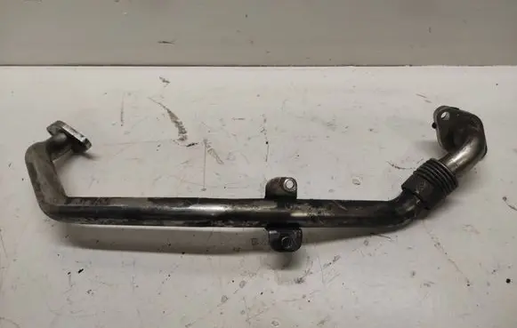 Audi A4 S4 B7 8E 8H EGR valve line/pipe/hose 036131521