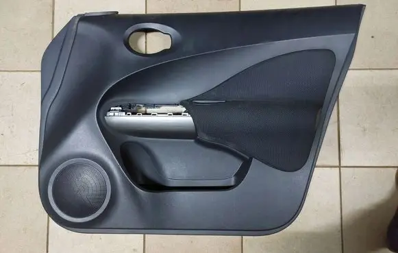 Nissan Juke I F15 Front door card panel trim