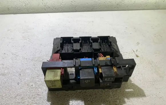 Volkswagen Golf VI Other control units/modules 5K0937084F H011S0048 5WK49079