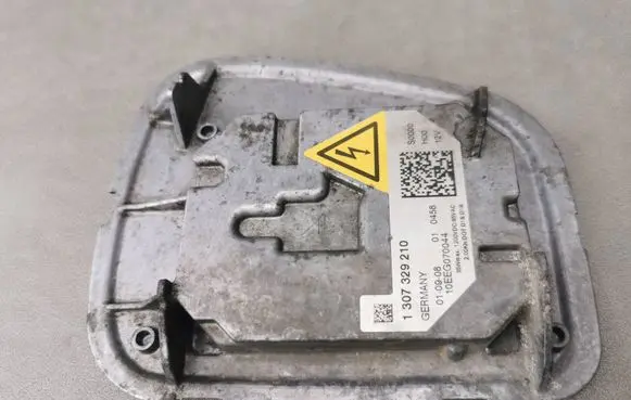 Volvo V50 Xenon control unit/module 1307329210 10EEG070044