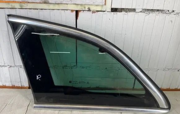 Opel Insignia A Rear side window 13237826
