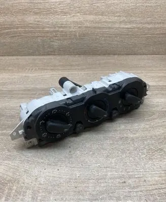 Ford Focus Climate control unit 7M5T19980AA