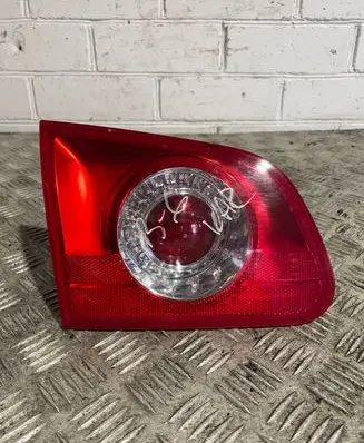 Volkswagen PASSAT B6 Tailgate rear/tail lights 3C9945093