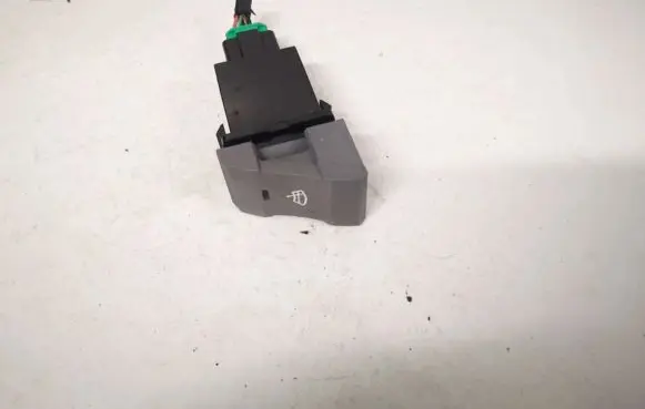 KIA Carens I Windscreen/window heater switch 0k2f066460