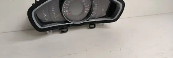 Volvo V40 Speedometer (instrument cluster) 31394171