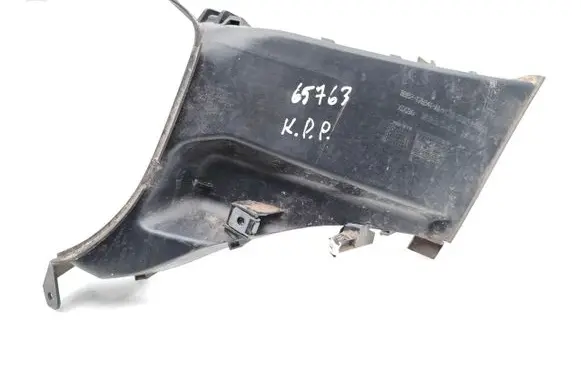 Land Rover Defender Intercooler air channel guide R8B217E841AA