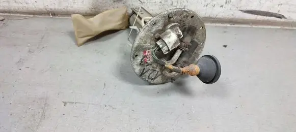 Mazda 121 SM In-tank fuel pump B3C7-13-350