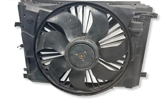 Mercedes-Benz C W204 Electric radiator cooling fan A2045000393